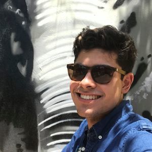 Meet your Posher, Max